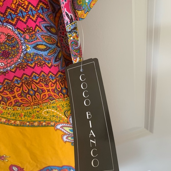 Coco bianco floral half sleeve with side cut - Picture 4 of 5